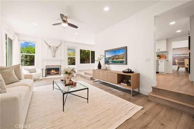 17 Blazing Star, Irvine, CA 92604