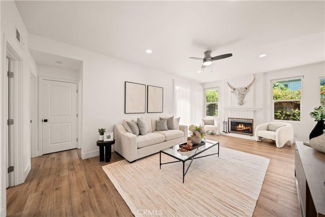 17 Blazing Star, Irvine, CA 92604