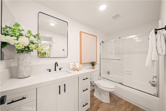 17 Blazing Star, Irvine, CA 92604