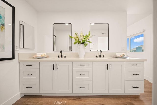 17 Blazing Star, Irvine, CA 92604