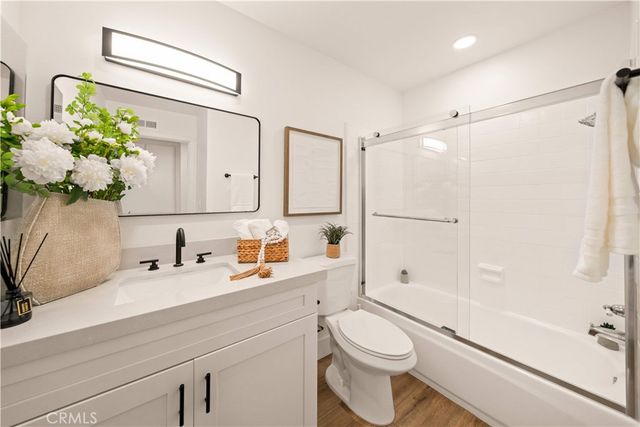 17 Blazing Star, Irvine, CA 92604