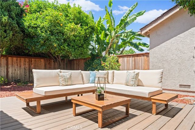 17 Blazing Star, Irvine, CA 92604