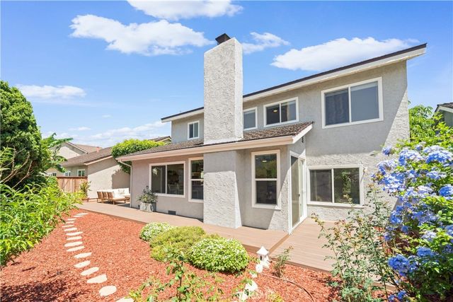 17 Blazing Star, Irvine, CA 92604