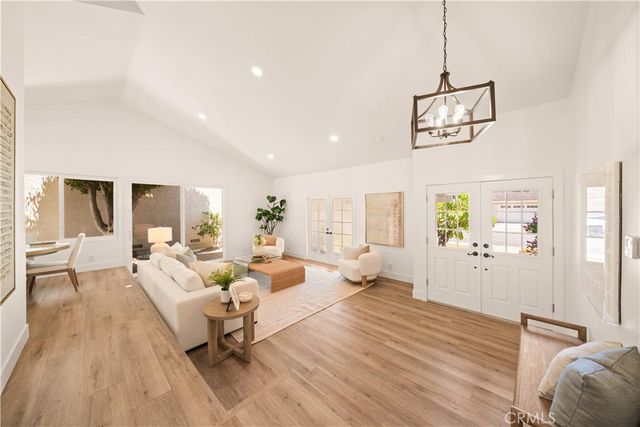 17 Blazing Star, Irvine, CA 92604