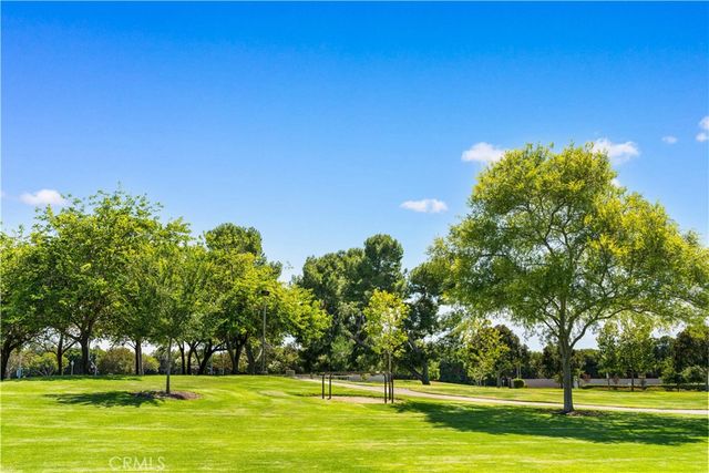 17 Blazing Star, Irvine, CA 92604
