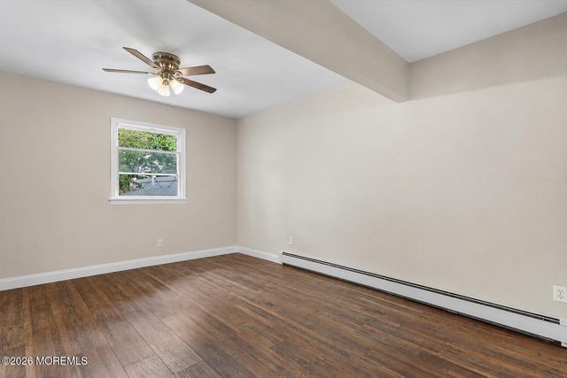 19 Manchester Avenue, Keyport, NJ 07735