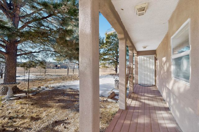 4 Glitter Gulch Way, Edgewood, NM 87015