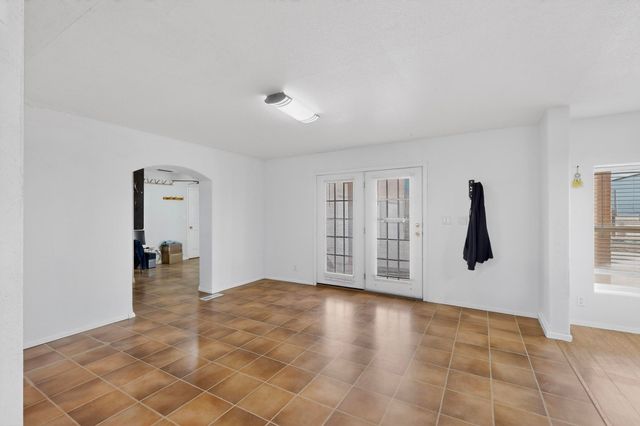 4 Glitter Gulch Way, Edgewood, NM 87015