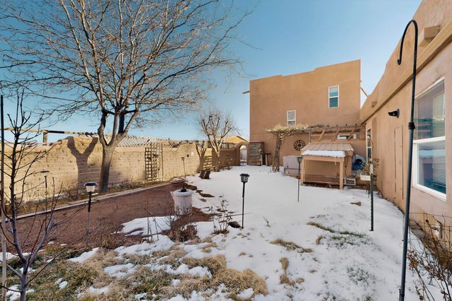 4 Glitter Gulch Way, Edgewood, NM 87015