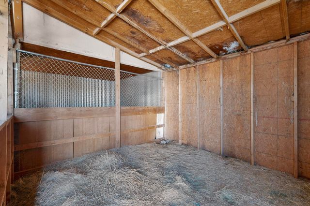 4 Glitter Gulch Way, Edgewood, NM 87015