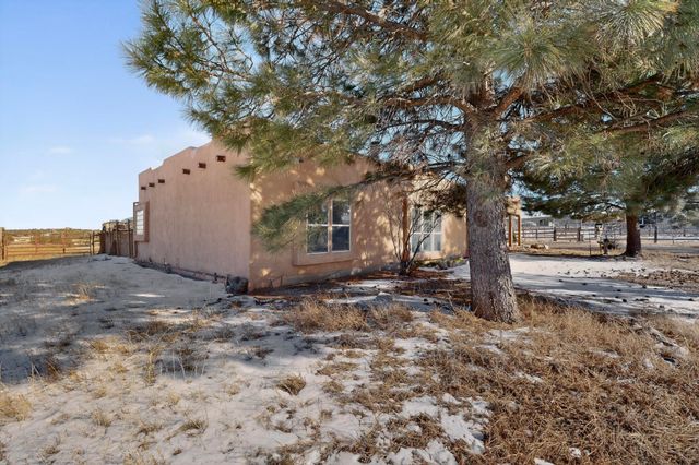 4 Glitter Gulch Way, Edgewood, NM 87015