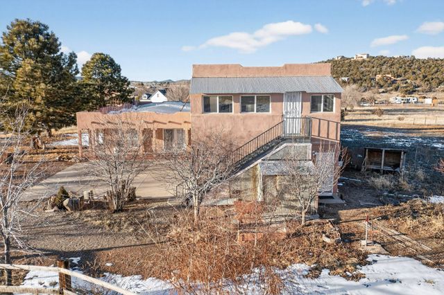 4 Glitter Gulch Way, Edgewood, NM 87015