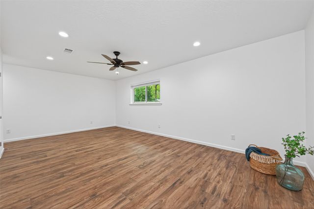10720 Royal Forest Drive, Conroe, TX 77303