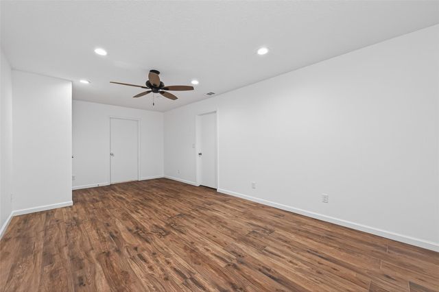 10720 Royal Forest Drive, Conroe, TX 77303