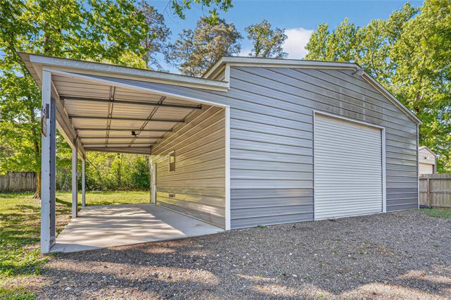 10720 Royal Forest Drive, Conroe, TX 77303