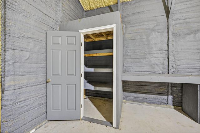 10720 Royal Forest Drive, Conroe, TX 77303