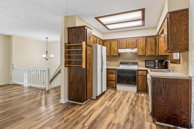 4624 N 130th Circle, Omaha, NE 68164
