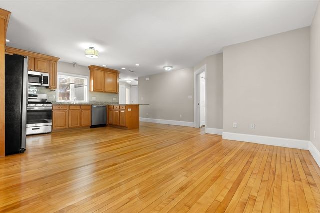 40 Avon Street 2, Wakefield, MA 01880