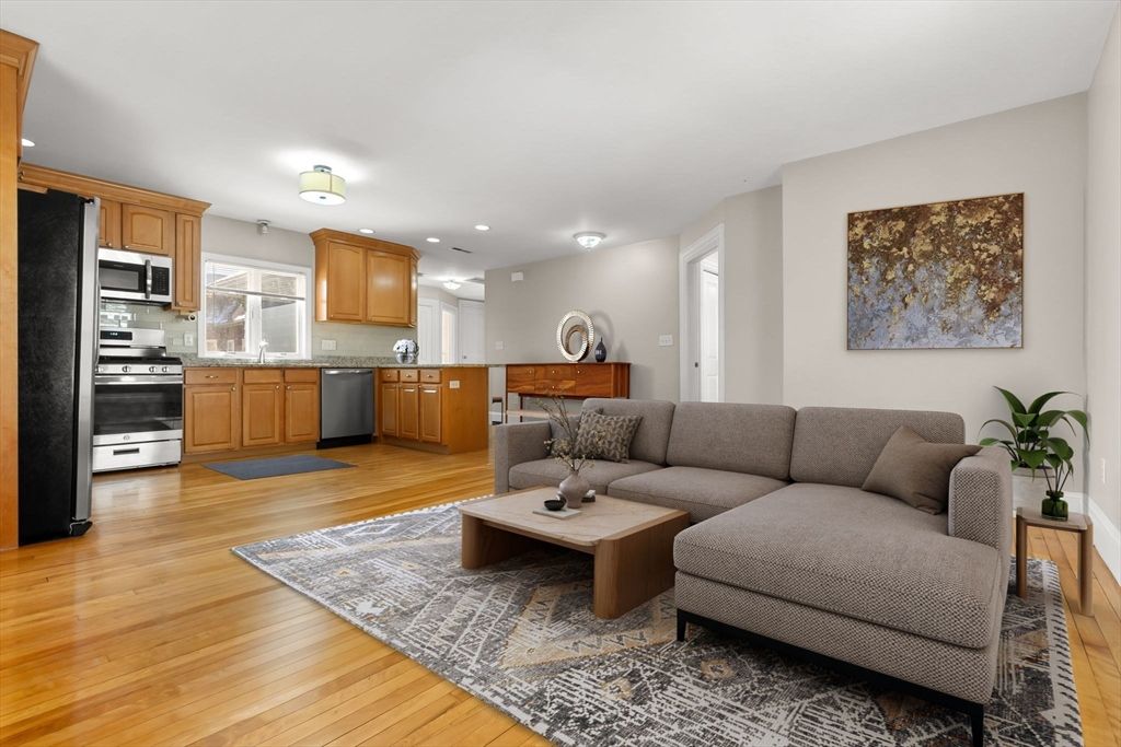 40 Avon Street 2, Wakefield, MA 01880