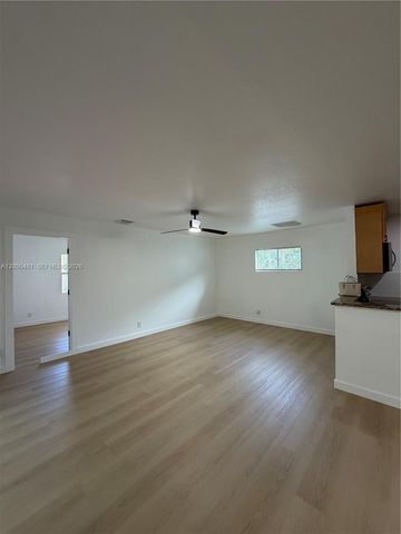 2 Crossings Circle H, Boynton Beach, FL 33435