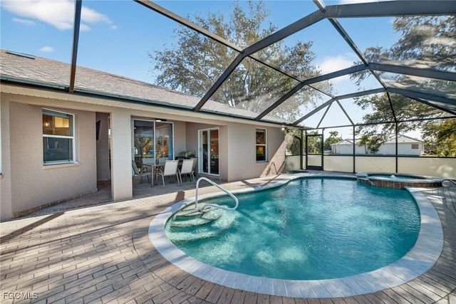 1738 NW 24th PL, Cape Coral, FL 33993