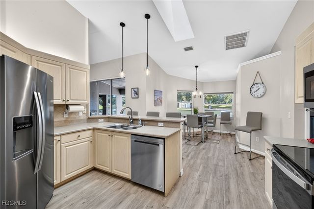 1738 NW 24th PL, Cape Coral, FL 33993