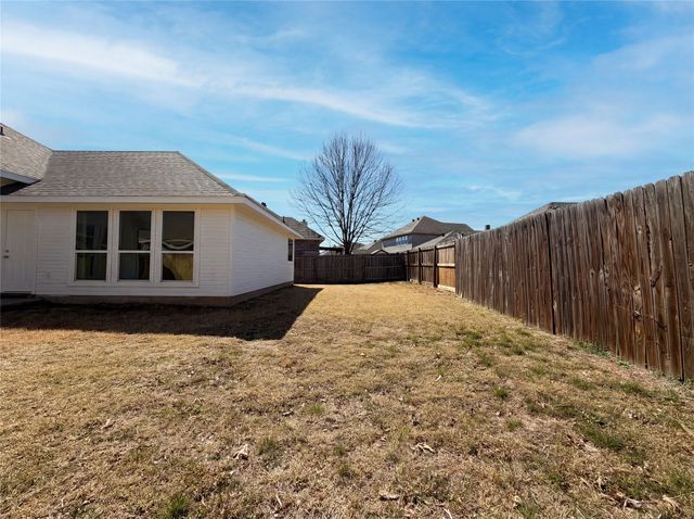 1608 Wickham Drive, Burleson, TX 76028
