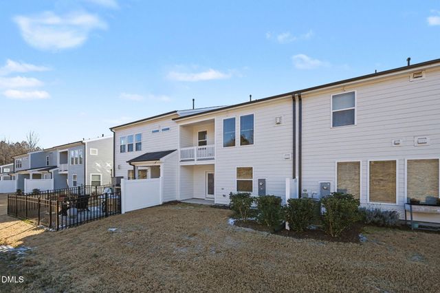 132 Deardom Way, Chapel Hill, NC 27516