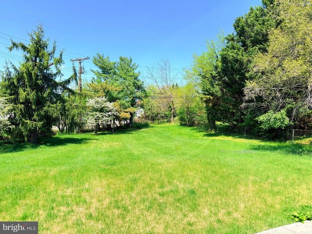 6 E AYLESBURY, Lutherville Timonium, MD 21093