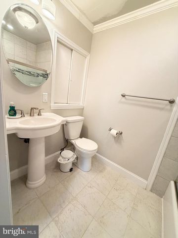 6 E AYLESBURY, Lutherville Timonium, MD 21093