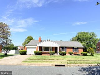 6 E AYLESBURY, Lutherville Timonium, MD 21093