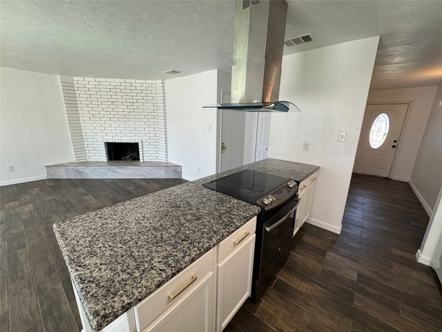 4945 Wampler Drive, The Colony, TX 75056