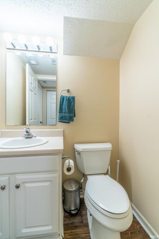 5506 Thornbriar Lane, Fort Wayne, IN 46835