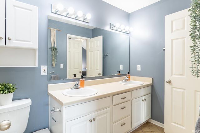 5506 Thornbriar Lane, Fort Wayne, IN 46835