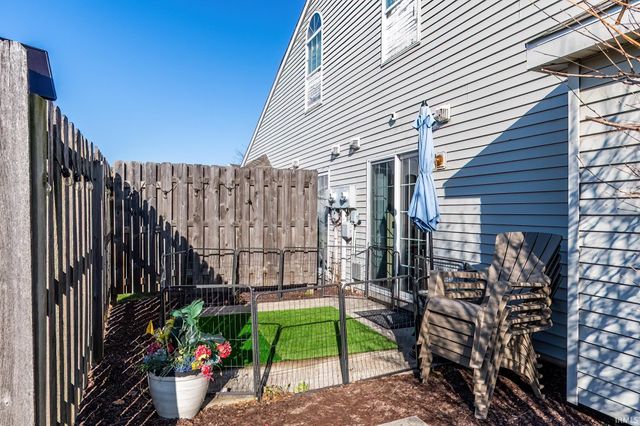 5506 Thornbriar Lane, Fort Wayne, IN 46835