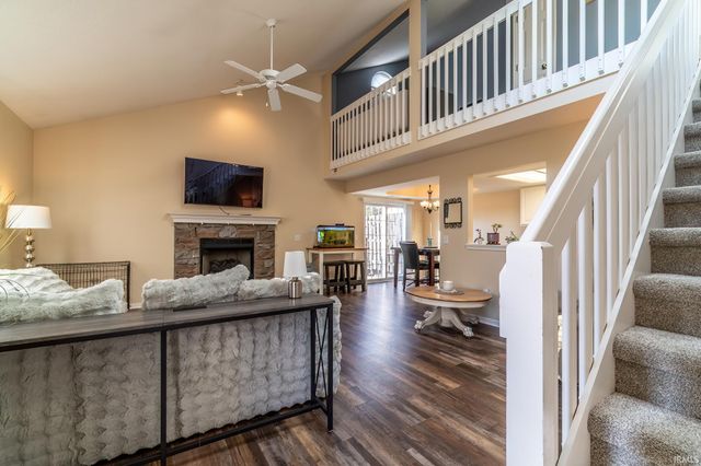 5506 Thornbriar Lane, Fort Wayne, IN 46835