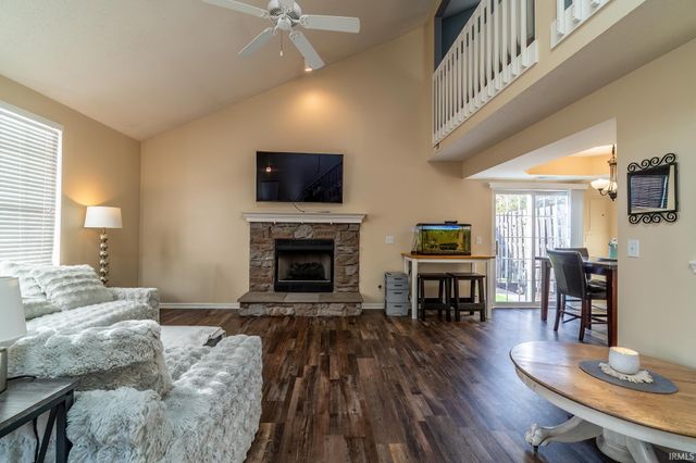 5506 Thornbriar Lane, Fort Wayne, IN 46835