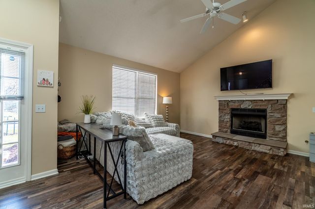 5506 Thornbriar Lane, Fort Wayne, IN 46835