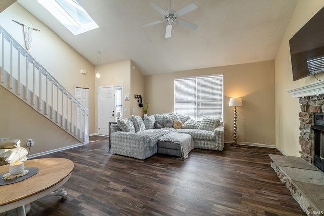 5506 Thornbriar Lane, Fort Wayne, IN 46835