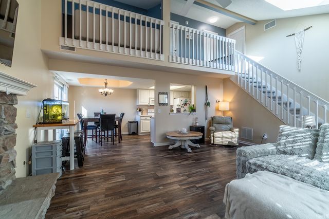 5506 Thornbriar Lane, Fort Wayne, IN 46835