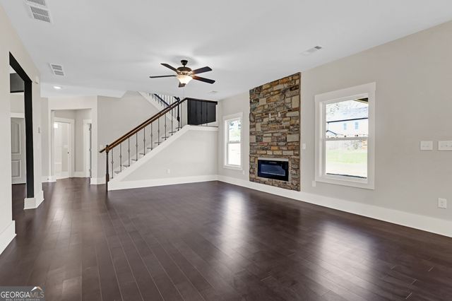 1080 Eastview Road NE, Conyers, GA 30012