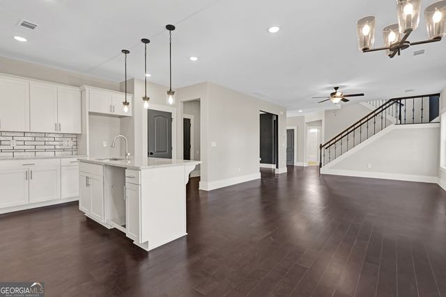 1080 Eastview Road NE, Conyers, GA 30012