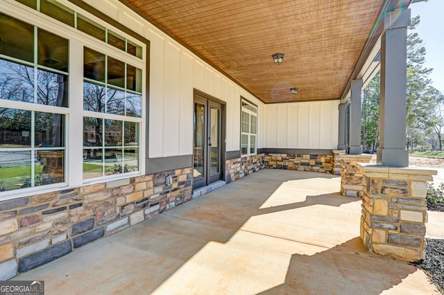 1080 Eastview Road NE, Conyers, GA 30012