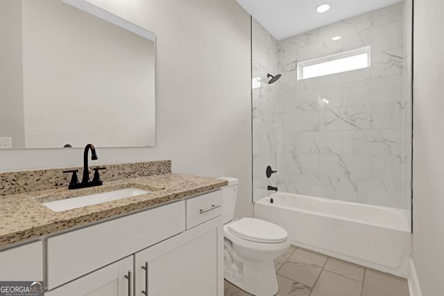 1080 Eastview Road NE, Conyers, GA 30012