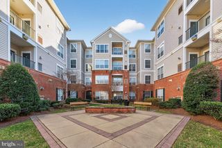 4862 EISENHOWER AVE #373, Alexandria, VA 22304