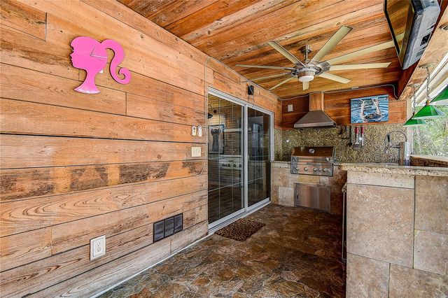 9641 FULTON AVENUE, Hudson, FL 34667