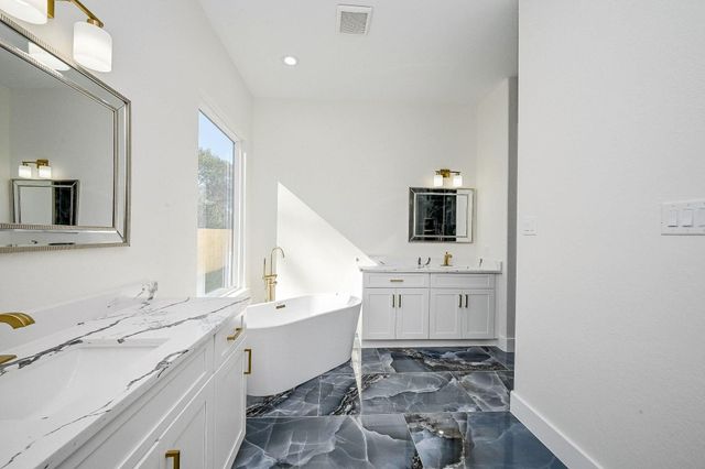 21614 Lee Road, Humble, TX 77338