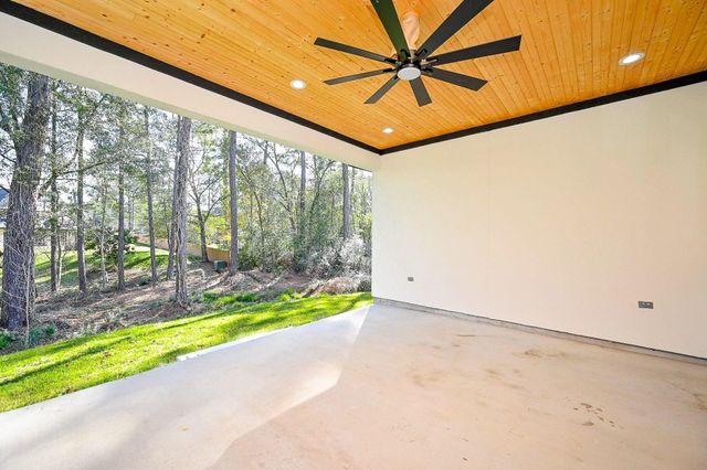 21614 Lee Road, Humble, TX 77338