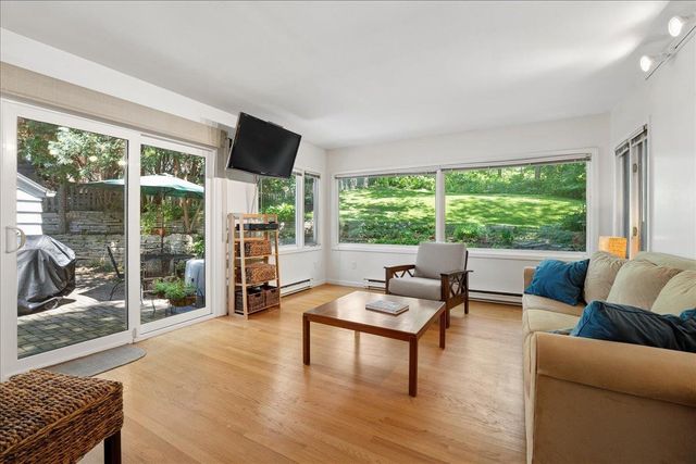 1111 Amherst Drive, Madison, WI 53705