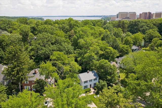 1111 Amherst Drive, Madison, WI 53705